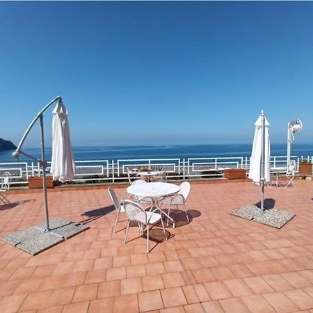 Appartamento Nel Fabbricato Denominato Il Castello Praia a Mare Exterior foto